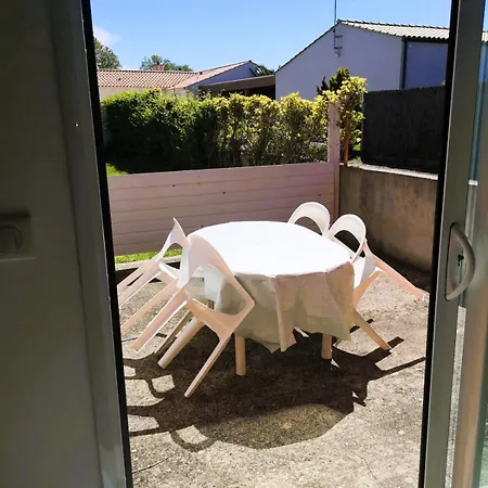 Couleur Proche De La Brem-Sur-Mer