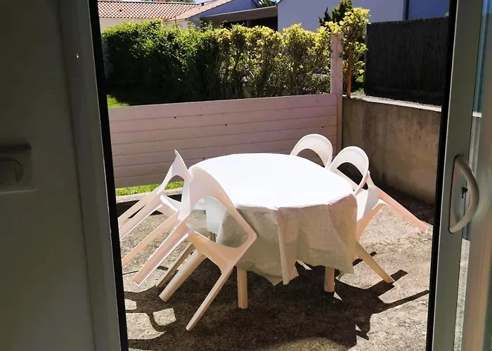 Couleur Proche De La Brem-Sur-Mer